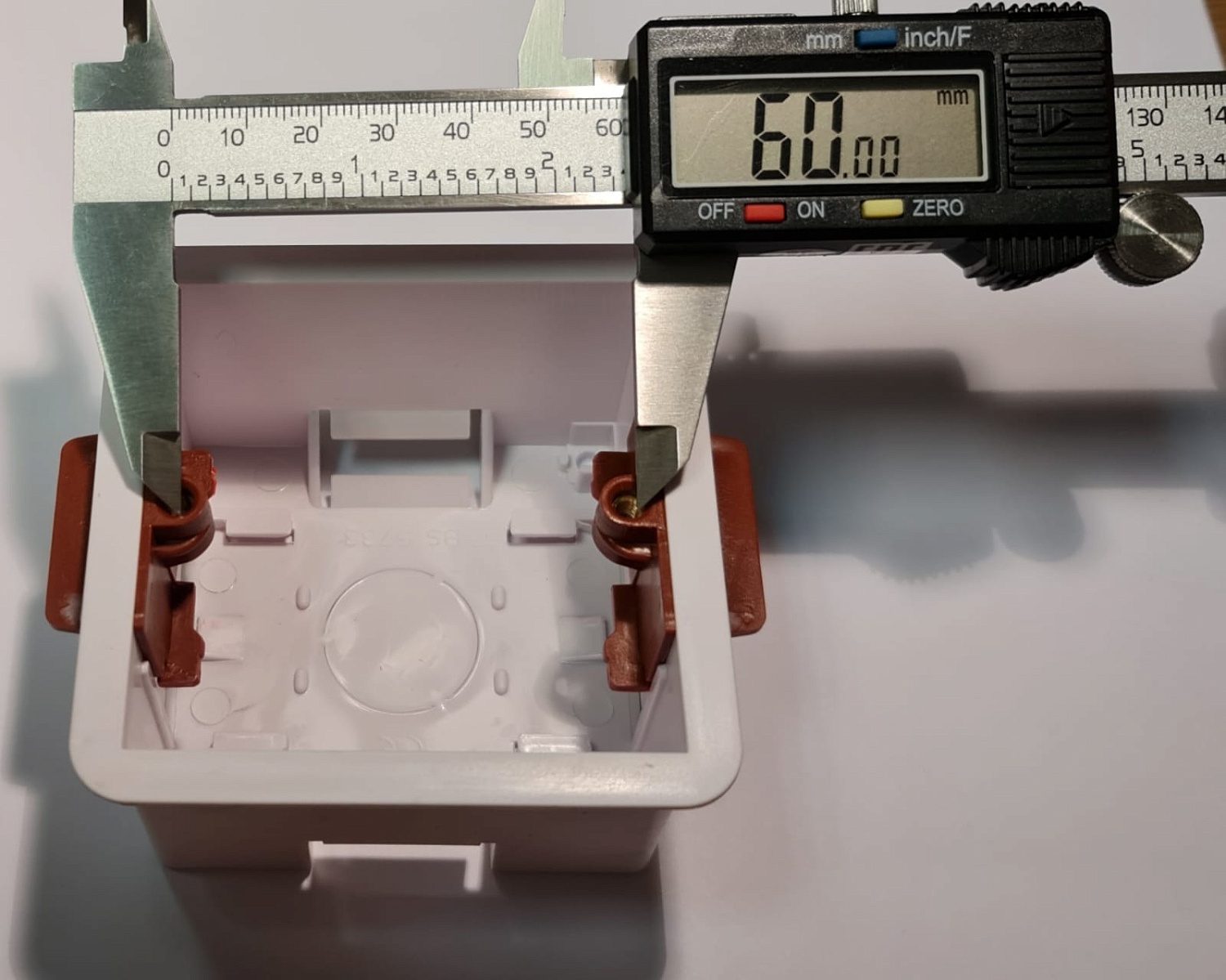 Коробка установочная для гипсокартонных стен (подходит к термостатам Siemens, Schneider Electric, Xiaomi Aqara) GDL1